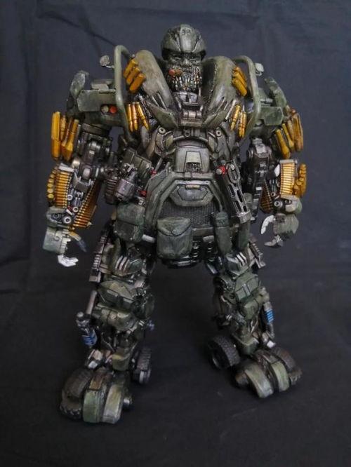 布鲁可电影版变形金刚最新爆料,布鲁可电影版全新爆料：神秘角色揭晓，战斗升级！